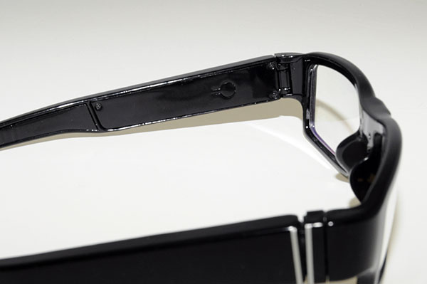Spionbriller med totalt usynlig kamera